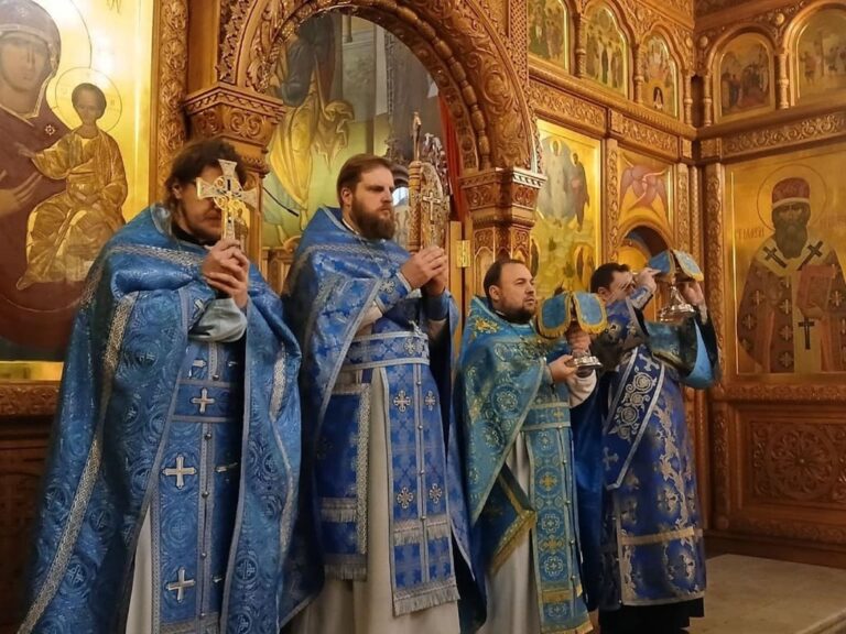 Праздничное богослужение в Преображенском соборе