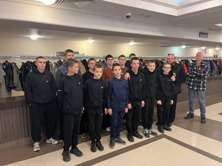 Люберецкие Соборяне организовали поездку для детей из храма равноапостольного Великого князя Владимира пос. Искра на КВН