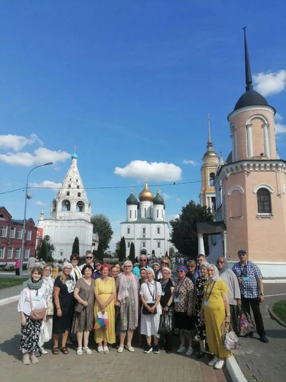 Прихожане Преображенского собора города Люберцы посетили святыни Коломны